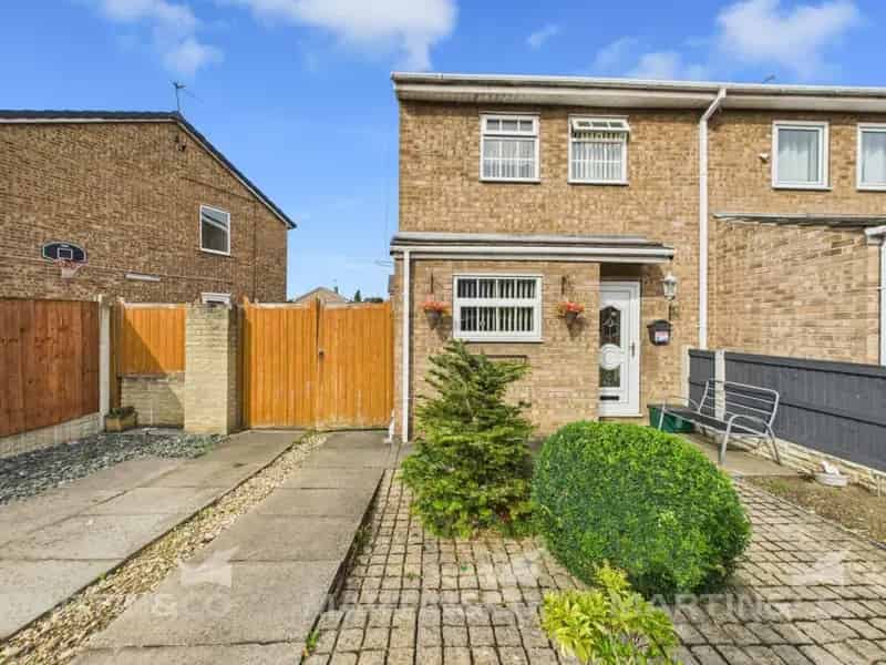 3 bedroom House
 For Sale