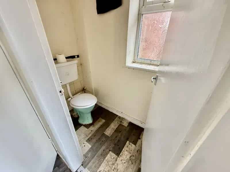 2 Bedroom Semi Detached Bungalow To Rent