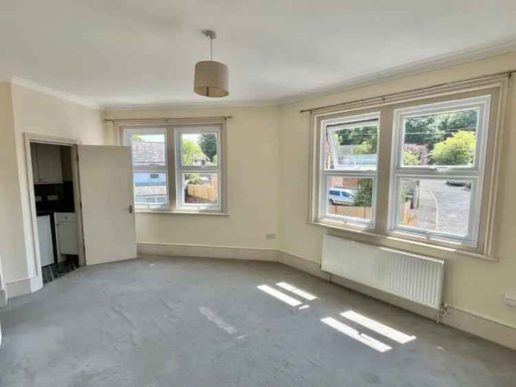 2 Bedroom Flat for Sale Lyminge Kent