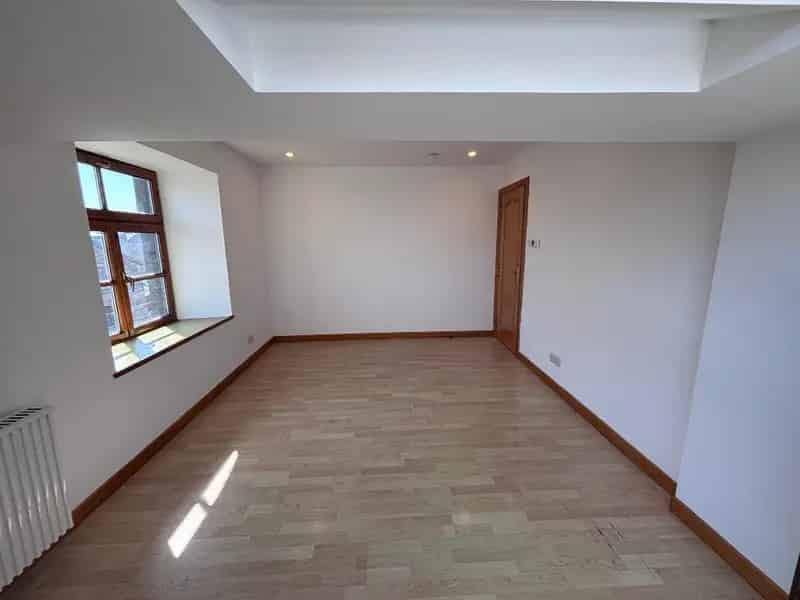 2 Bedroom Flat to Rent in Leith Shore