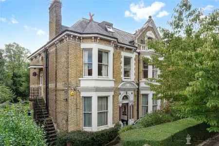 4 Bedroom Townhouse Mayfair Hyde Park 3200 sq ft