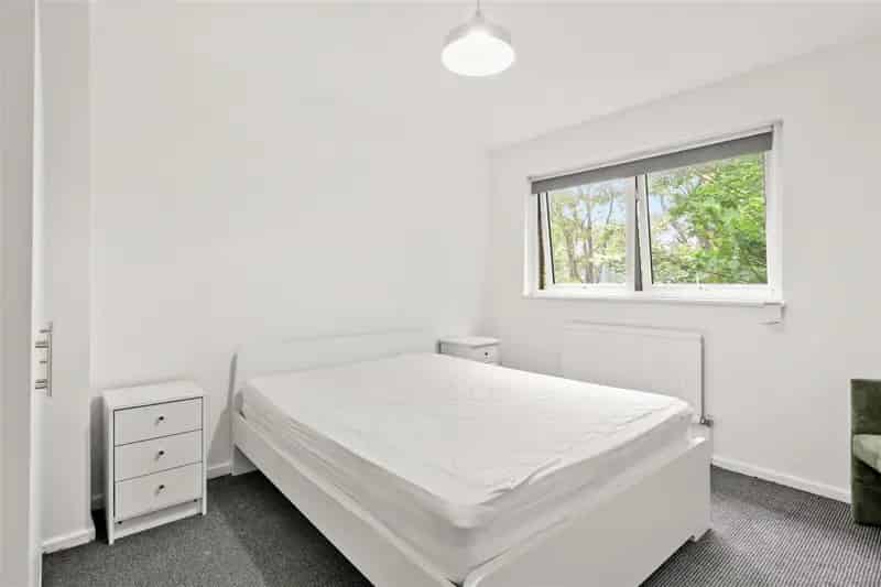 1 Bedroom House Share Near Columbia Road Flower Market
