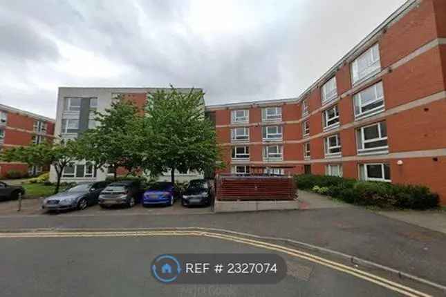 Flat to Rent in Hanson Park Glasgow G31