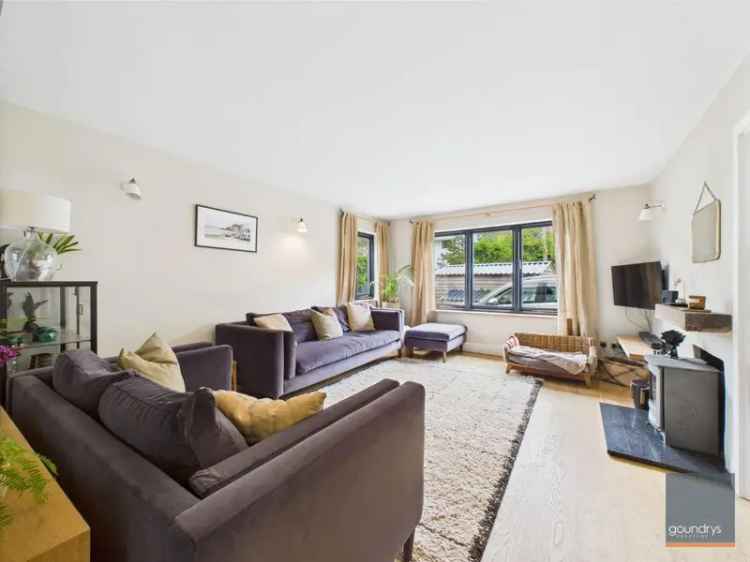 5 Bed Detached House for Sale