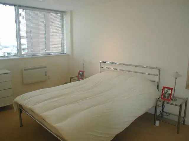 1 Bedroom Apartment Westside One Zero Deposit Available