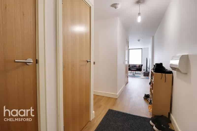 2 Bedroom Apartment for Sale - No Sale No Fee