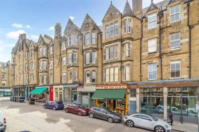 2 Bedroom Apartment for Sale in Edinburgh