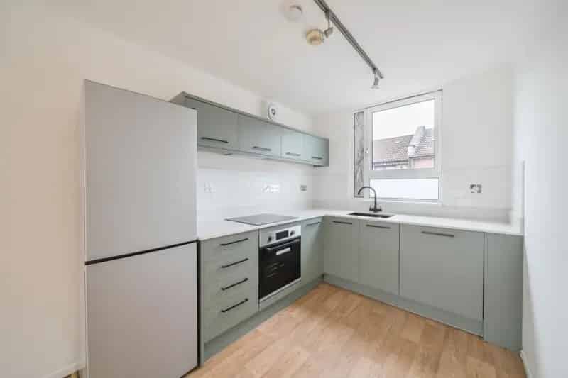 2 Bedroom Apartment in Bedminster
