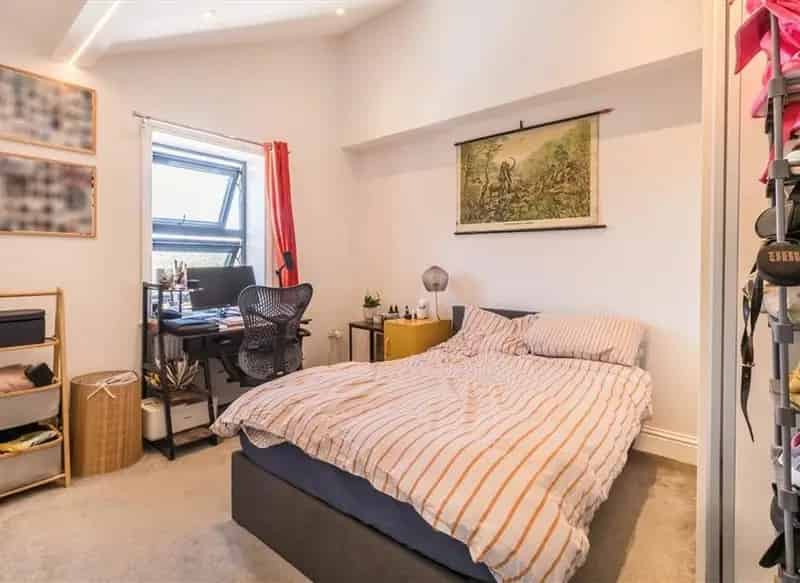 One Bedroom Flat Near New Cross Station
