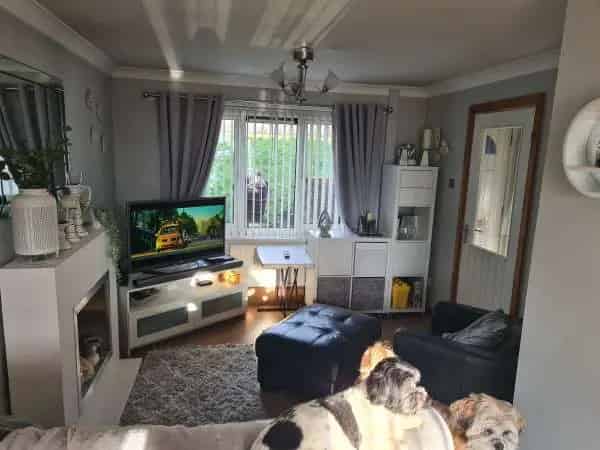 3 Bed Semi Detached House Near Wadsley Common