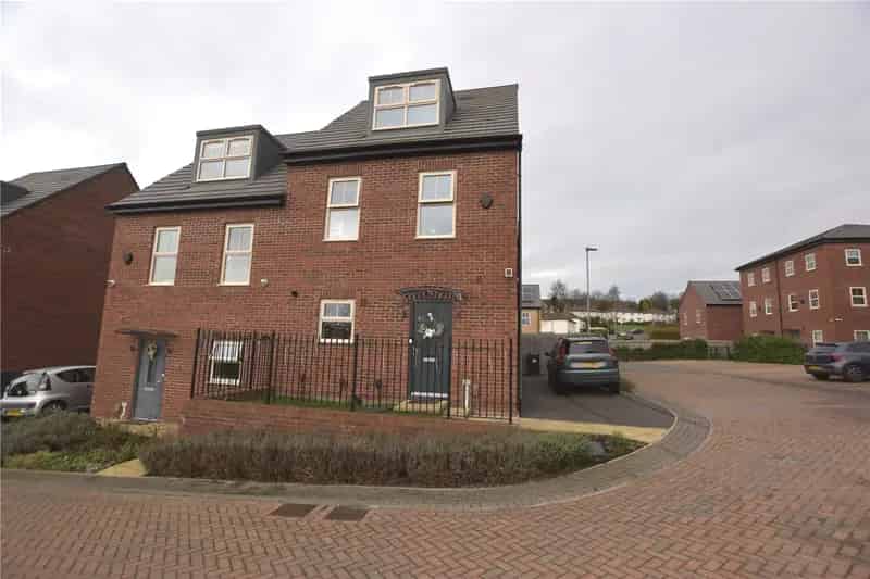 House For Sale , Leeds, England