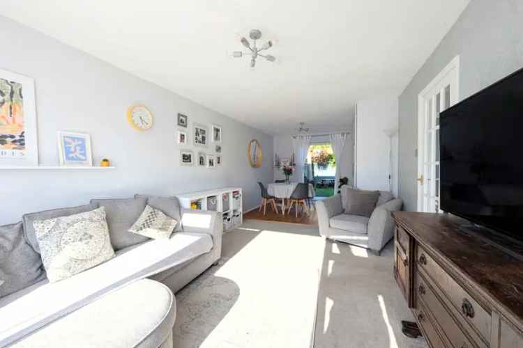 Three Bedroom Mid Terrace House Near Pevensey Castle