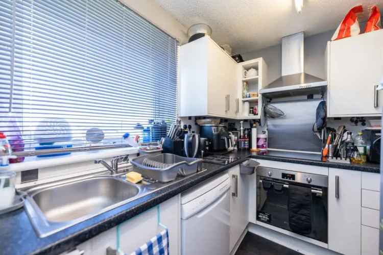 End-Terraced Bungalow for Downsizers - Ample Storage & Garden
