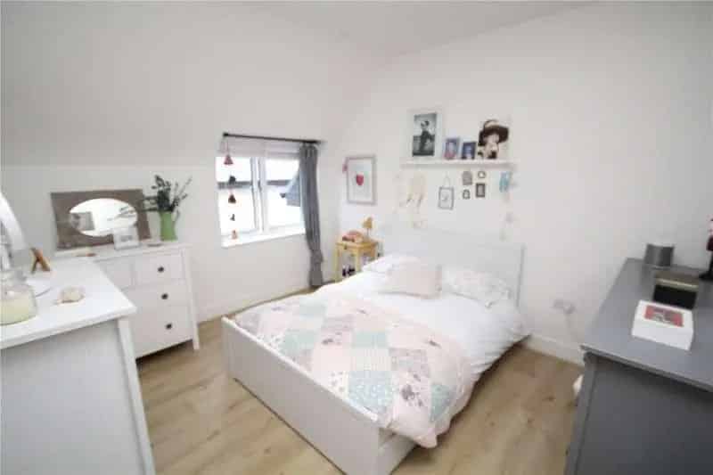 2 Bed Flat for Sale in Ashley Cross, Near Branksome Train Station