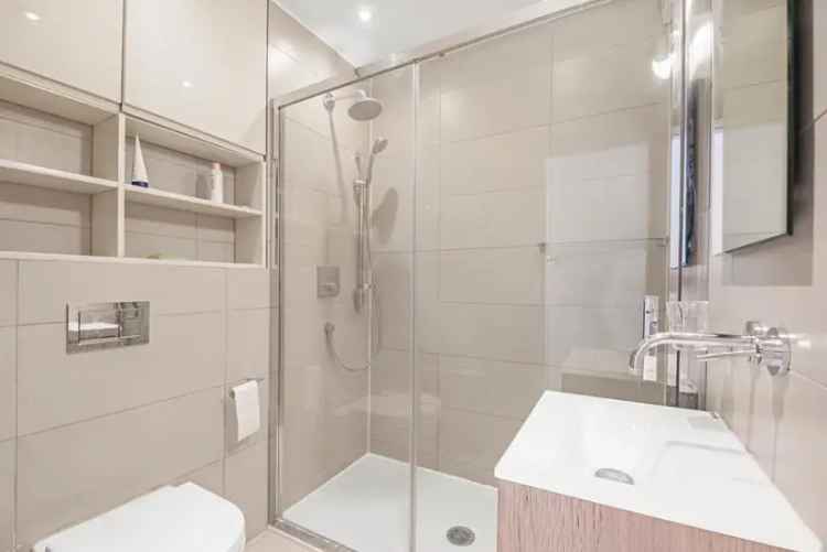5 Bedroom Mews House Clapham Old Town Modern Features Large Garden