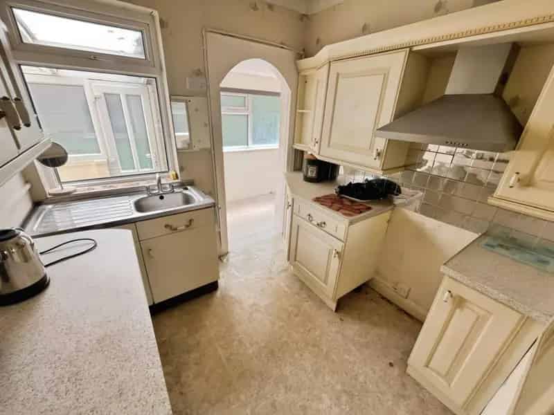 3 Bedroom Bungalow For Sale - Modernisation Project