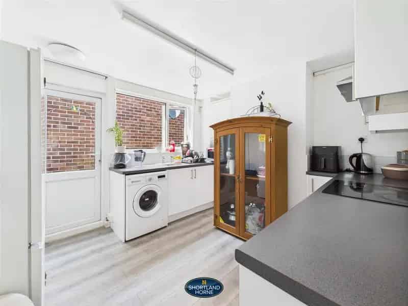 2 Bedroom Flat House to Rent in Wyken Coventry