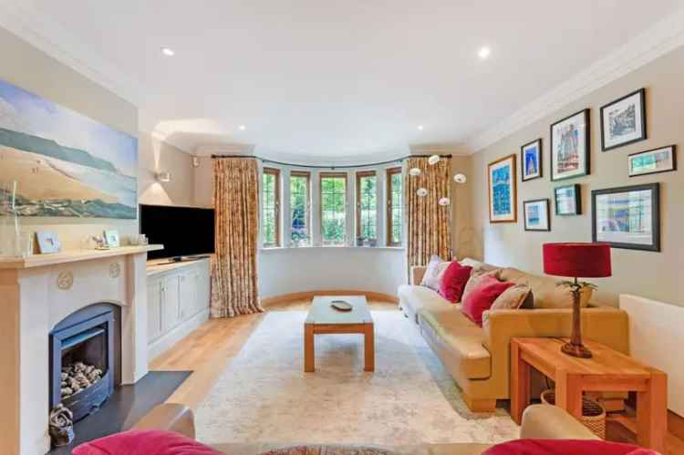 5 Bedroom Semi-Detached House for Sale