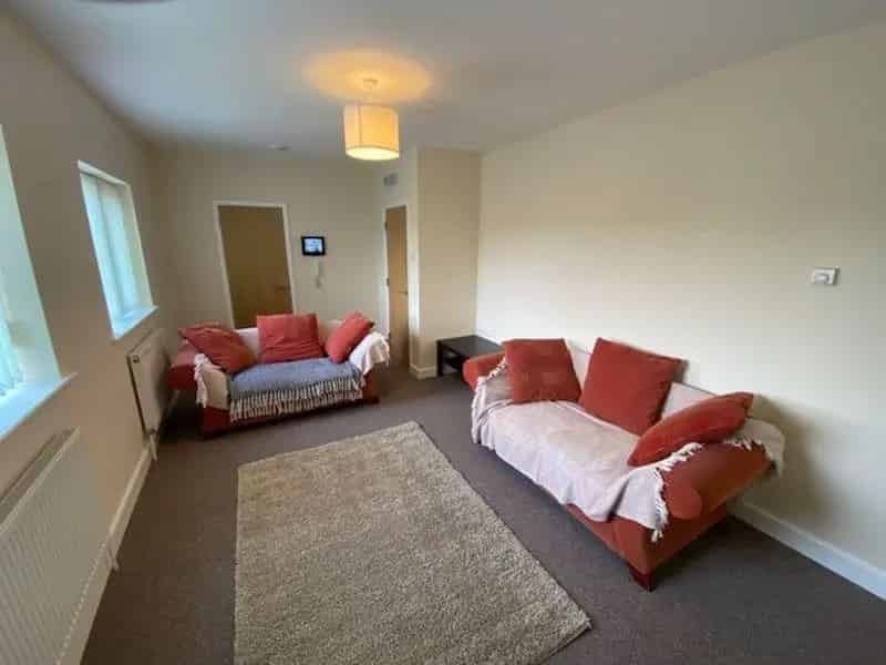 3 Bedroom Apartment to Rent - Available July 26th