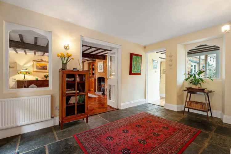 4 Bedroom Detached Cottage Wardington Oxfordshire