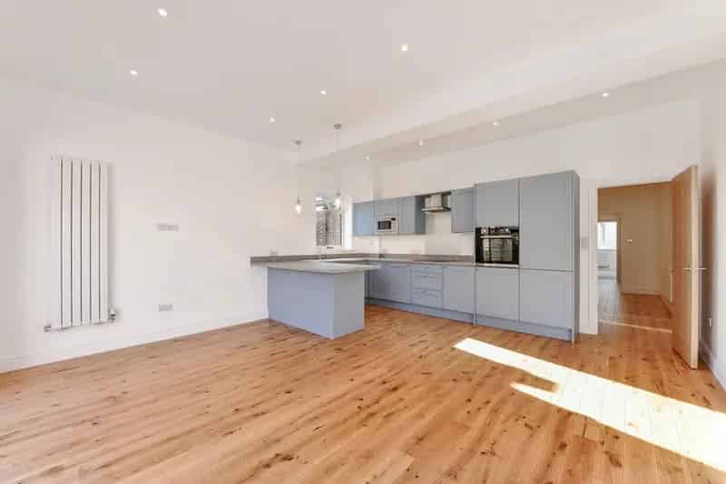 2 Bedroom Apartment House to Rent Luxury Turnkey Property