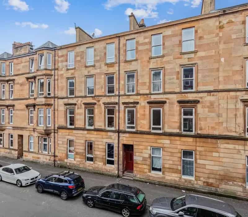 2 Bedroom Flat for Sale in Govanhill