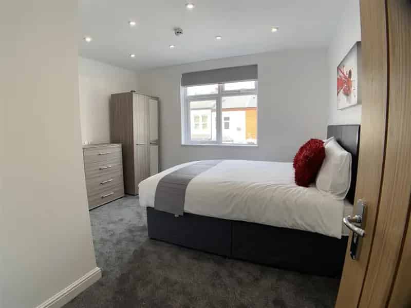 1 Bedroom House Share HMO Fully Furnished Double Room