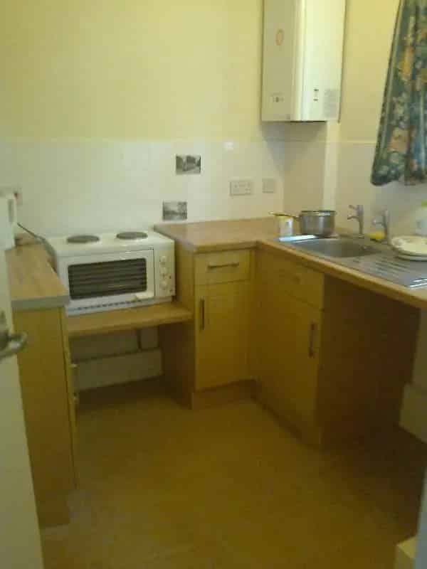 Ground Floor Apartment with Private Garden and Modern Amenities