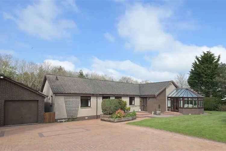 4 Bed Detached Bungalow with 3 Reception Rooms and Large Garden