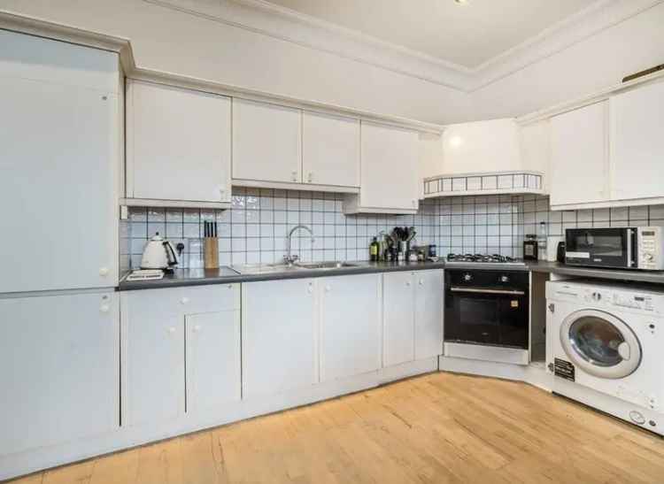 One Bedroom Flat Near Ealing Broadway Station