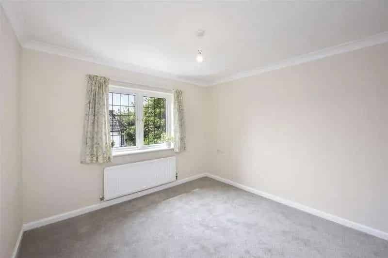 2 Bed Retirement Flat for Sale Near Steyning High Street