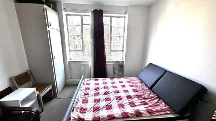 2 Bed Flat for Sale Near Regents Park