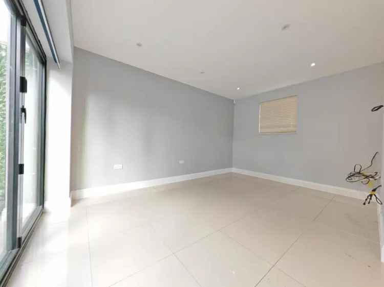 4 Bedroom House for Sale in Wokingham Town Centre