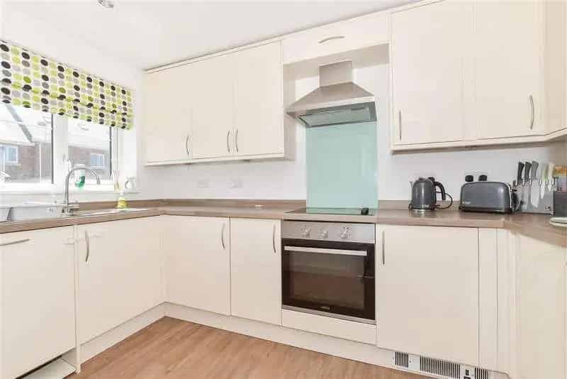 2 Bed Terraced House for Sale - Upstreet