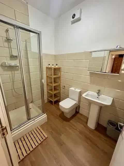 4 Bedroom Flat to Rent Near Universities