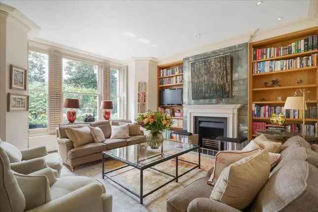 7 Bedroom Family Home in Fulham with Bishops Park Views