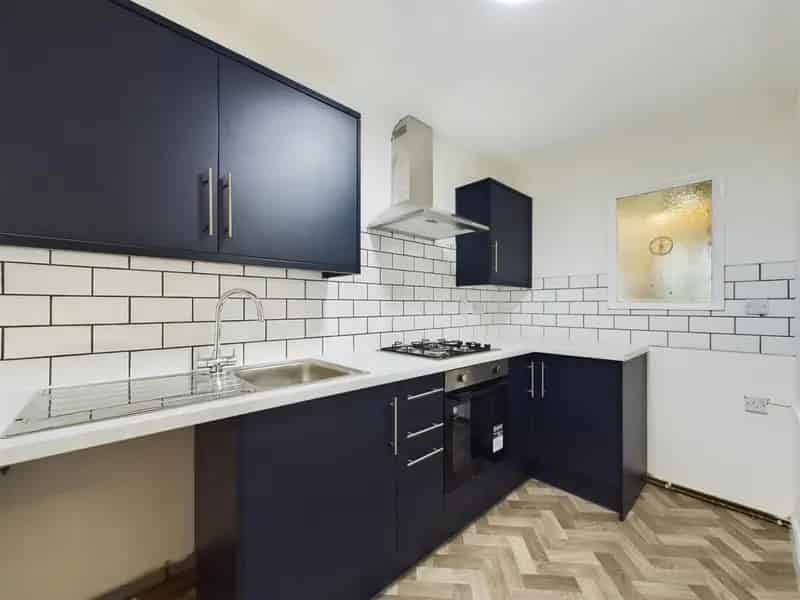 2 Bedroom Bungalow To Rent