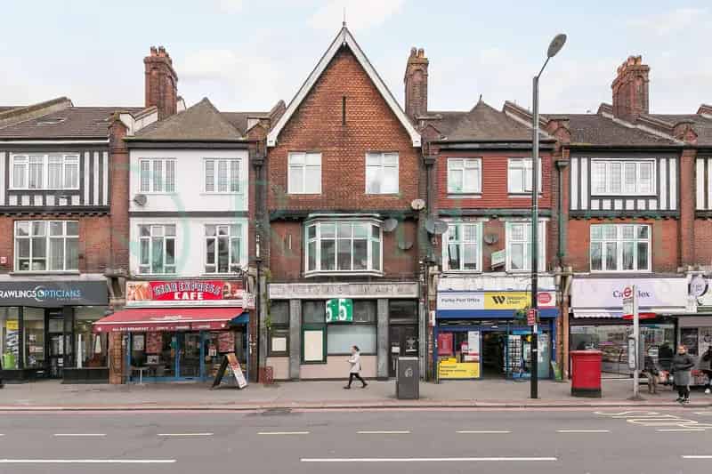 Ground Floor Office Retail Premises to Let Purley A23