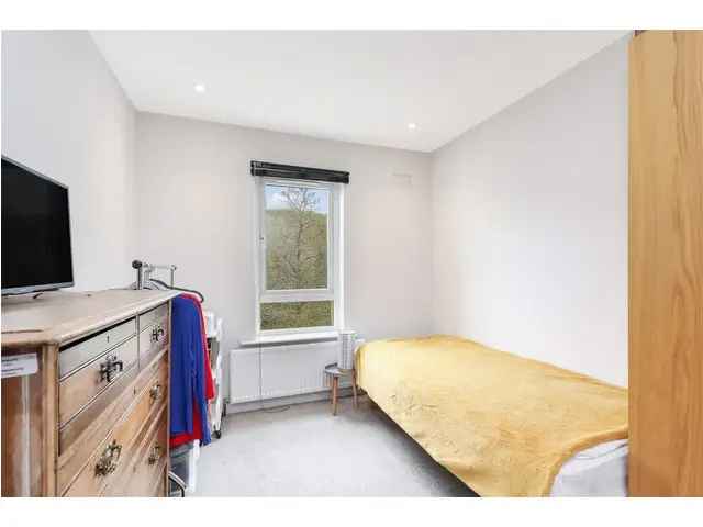 2 Bedroom Riverside Terrace House for Sale