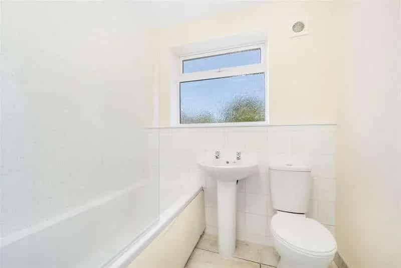 3 Bed House for Sale Riverside Newly Redecorated