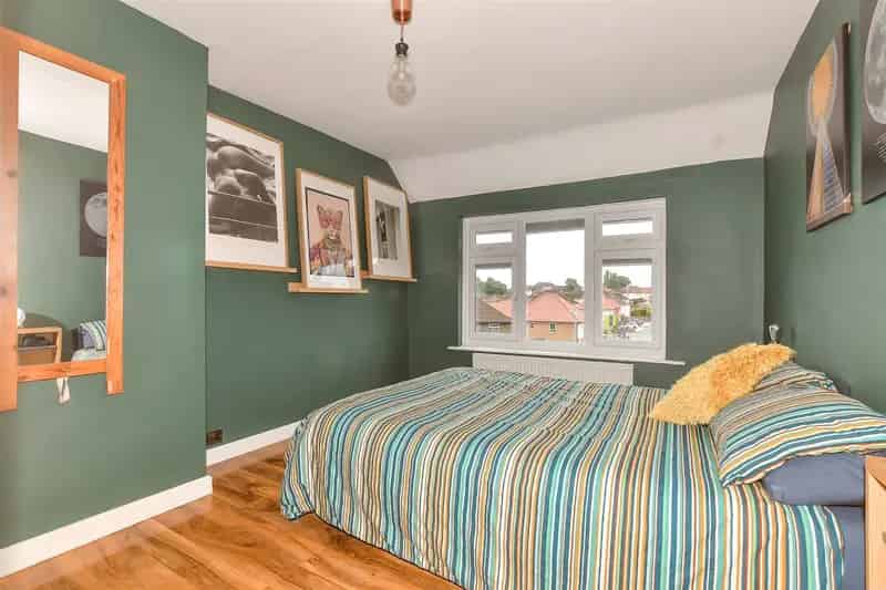 3 Bedroom Semi-Detached House for Sale in Aylesham