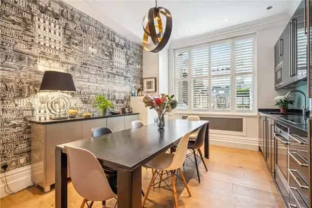 Flat for sale in New Cavendish Street, Marylebone, London W1G