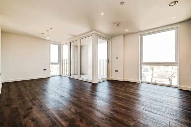 Seafront Apartment Two Double Bedrooms Modern Open Plan Living Chain Free