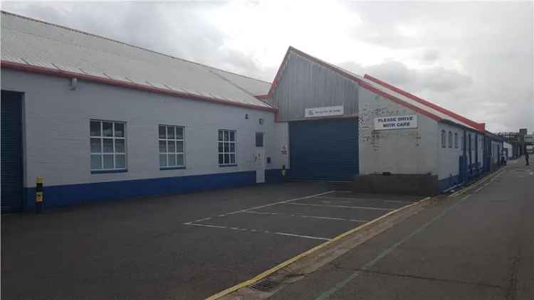 Industrial For Rent in Luton, England