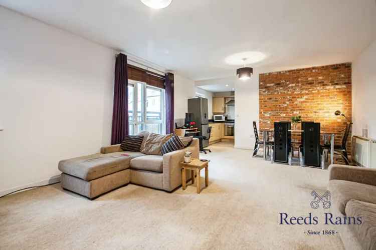 2 Bedroom Luxury Flat for Sale in Hulls Trinity Wharf