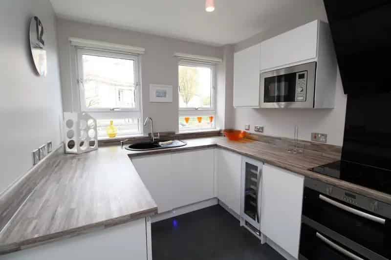 2 Bedroom Flat to Rent Maclay Property
