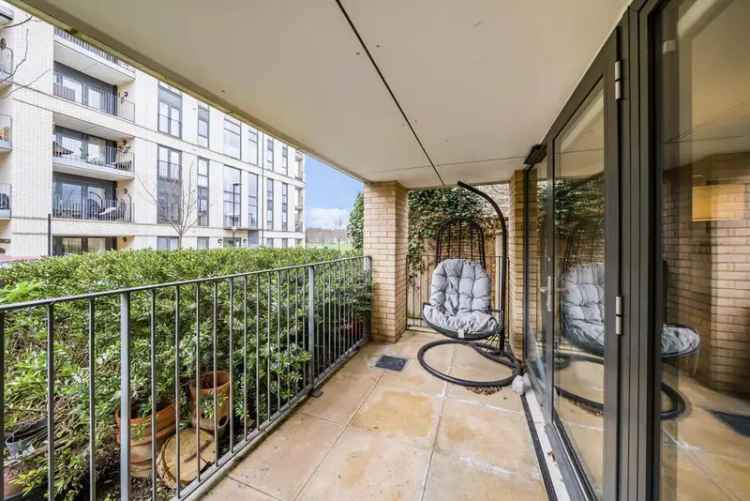 Stunning 3-Bedroom Apartment in Oval Quarter