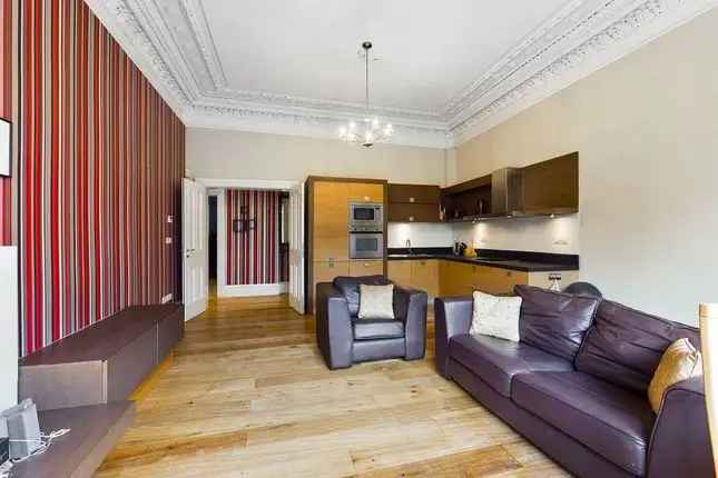 Flat to rent in Botanic Crescent, Botanics, Glasgow G20