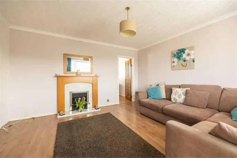 3 Bed Semi Detached House Corstorphine
