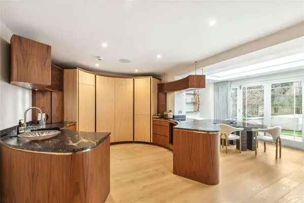 Bloomfield Terrace, London, SW1W 8PQ | Property for sale | Savills